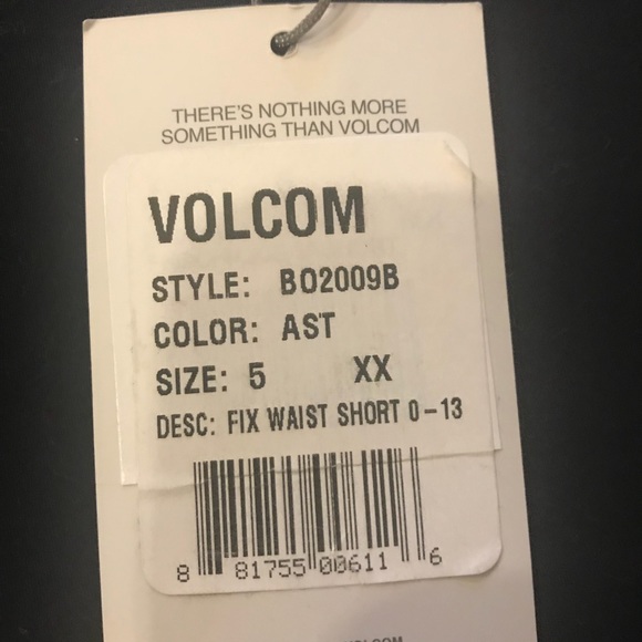 NWT Volcom fixed waist shorts - Picture 2 of 5